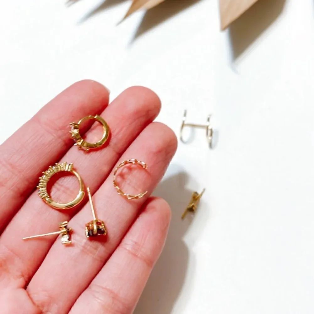 Diamond stud earrings  S318 - Picture 3 of 3